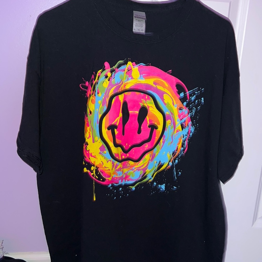 Trippy Graphic Tee